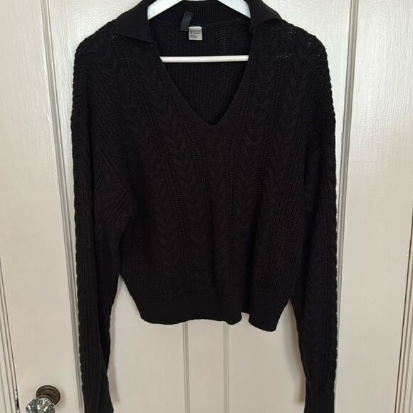 Collared Cable Knit Sweater - L - Picture 3 of 7